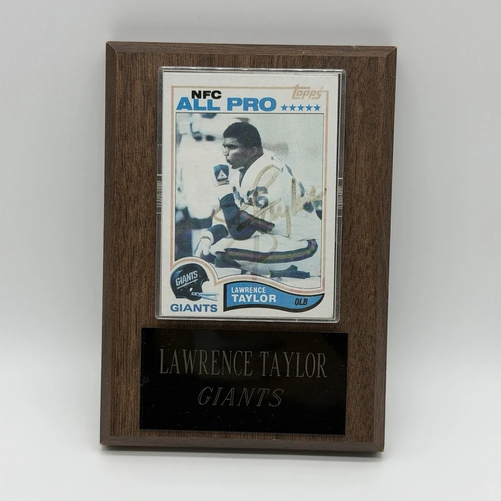 1982‎ Topps Lawrence Taylor Giants Rookie Card Signed #434 Framed No Paperwork